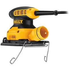 DeWALT DWE6411 Ponceuse Vibrante 1/4 De Feuille 230W 9 DeWALT DWE6411 Ponceuse Vibrante 1/4 De Feuille 230W -Ponceuse et polisseuse Soldes 25638142 3