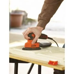 BLACK & DECKER Ponceuse Mouse Filaire 120W Avec Accessoires BLACK+DECKER KA2000-QS -Ponceuse et polisseuse Soldes 34599556 3